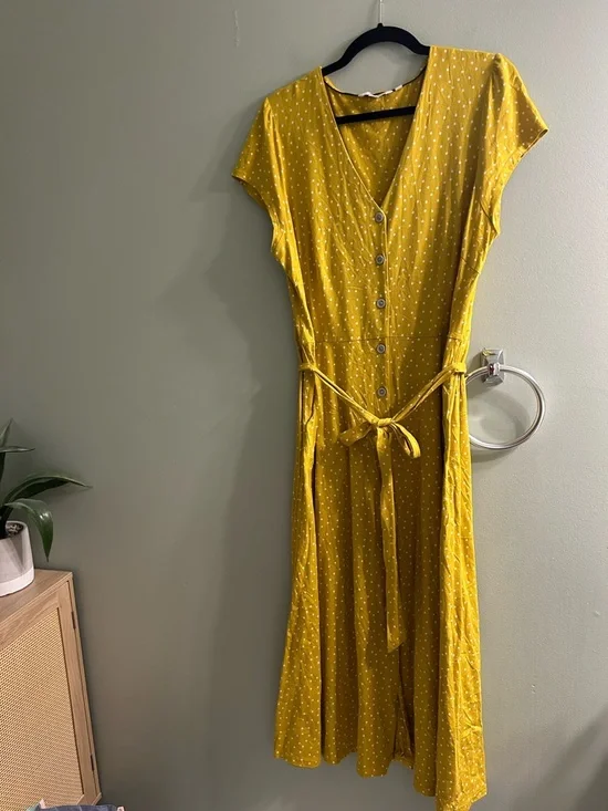 Boden yellow and white polka dot button-down midi dress - Picture 2 of 8